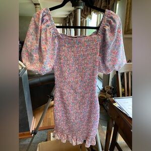 Floral Dress with Puffy Sleeves Small